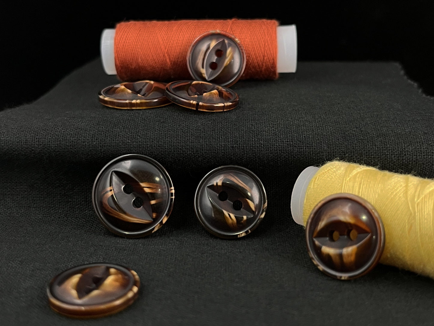 Golden Brown Fish Eye Pearl Imitation Buttons, Multi-Colored, 18-23mm (28L, 32L & 36L). 2-Hole Sew On for Jackets, Coats, Apparel, Crafts
