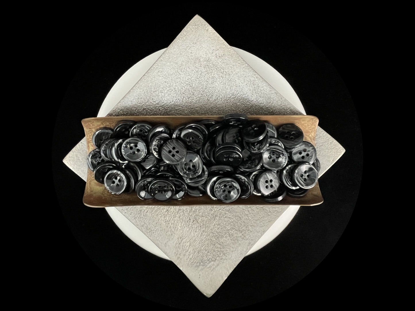 Black Pearl Imitation Buttons, 11.5mm & 15mm (18L & 24L), Neutral & Dark Tones 4-Hole Sew On for Shirts, Pants, Blouses, Dresses & Crafts