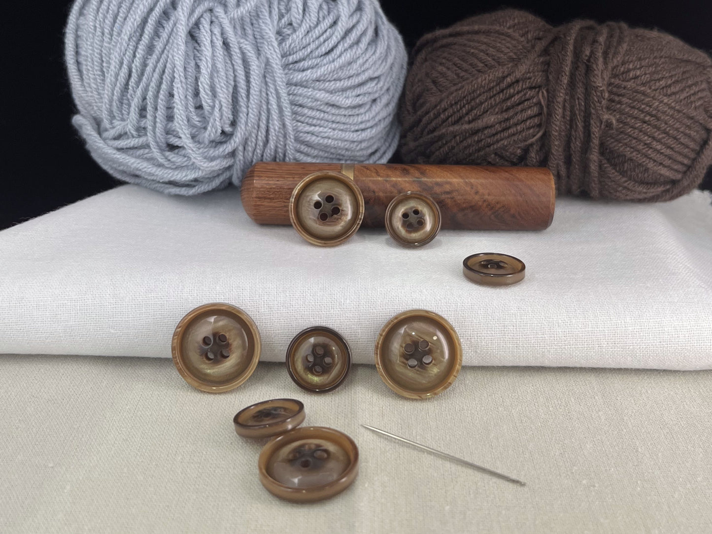 Brown Vintage Look Pearl Imitation Buttons, 15mm & 20mm (24L & 32L). 4-Hole Sew On for Suits, Pants, Dresses, Coats, Jackets & Sweaters