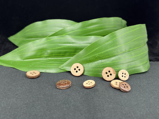 Natural coconut shell buttons, 16L and 20L, light coffee brown.