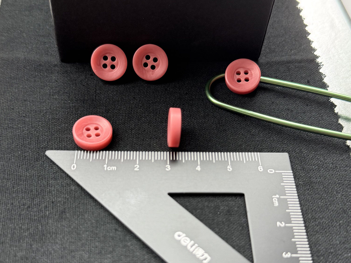 Rust Pink Corozo Imitation Buttons, Recycled Plastic, 12.7mm (20L). 4-Hole Sew On for Shirts, Blouses, Kids Clothes, Apparel, Sewing, Crafts